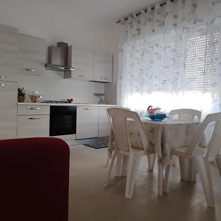Le Rondini Apartment *
